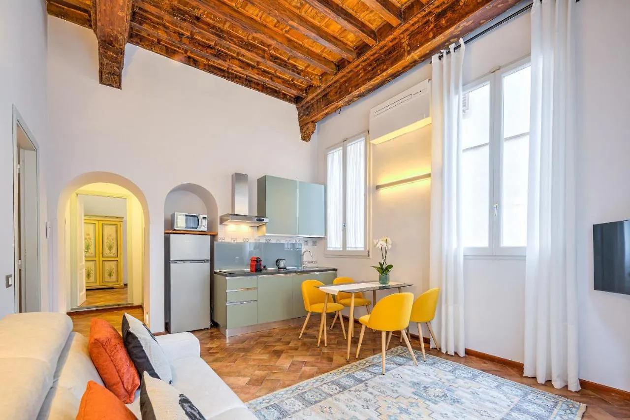 Condotta 16 Apartments Florence