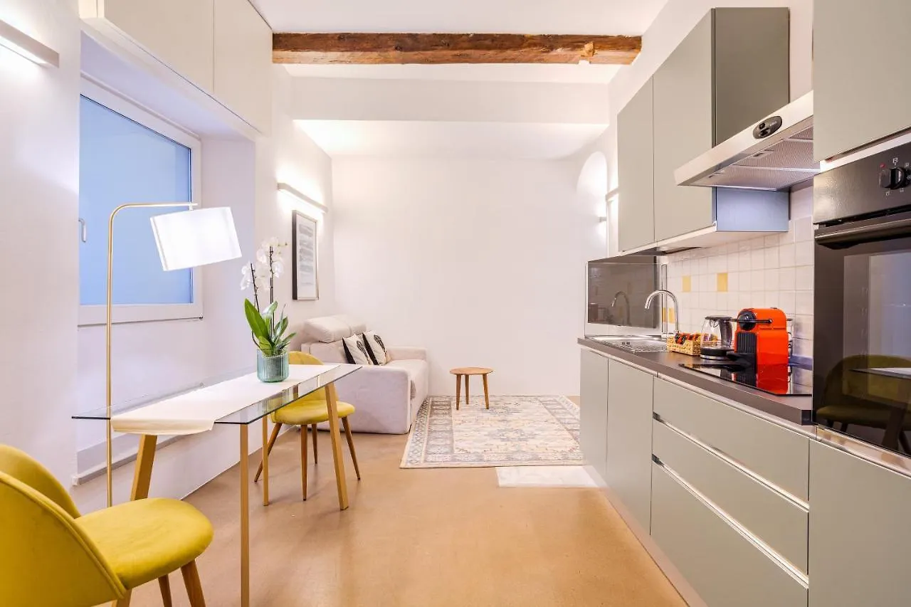 Condotta 16 Apartments Florence